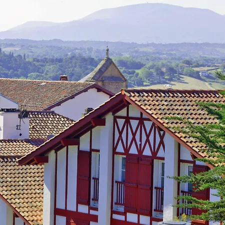 Hotel & Gochoki Bidart